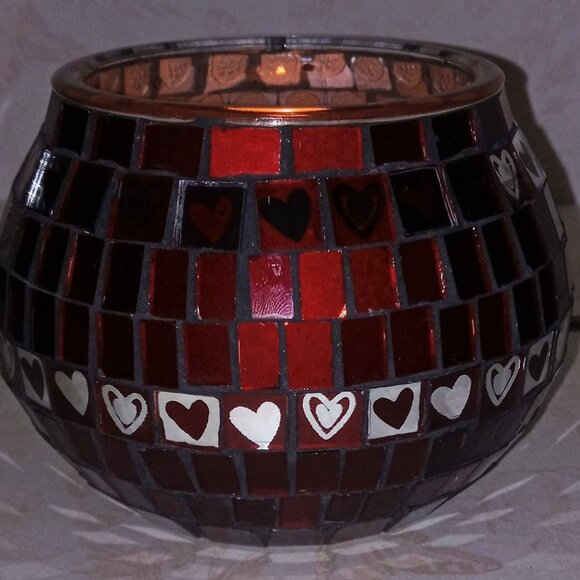 Crimson Red Mosaic Glass Tealight/Votive Candle Holder w/Hearts Design/Decor - Picture 4 of 5